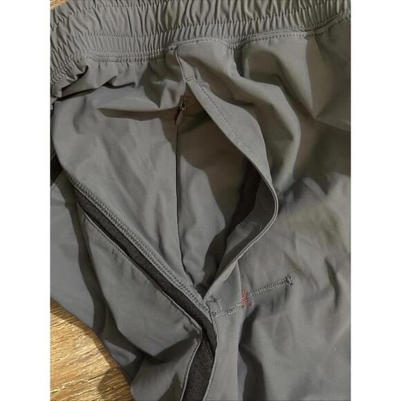 Rhone Versatility Shorts Gray Athletic Stretch Activewear Athleisure Minimalist - Picture 13 of 15